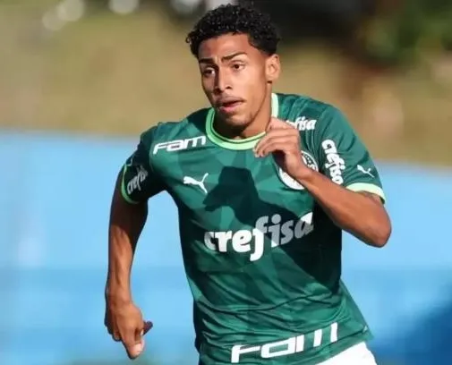 Göztepe’ye 18’lik santrfor