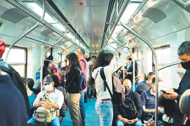 Seçimden önce bol kesenden vaat veren Ekrem İmamoğlu seçimden sonra zam üstüne zam yaptı! Toplu taşımaya 3 yılda % 155.8 zam
