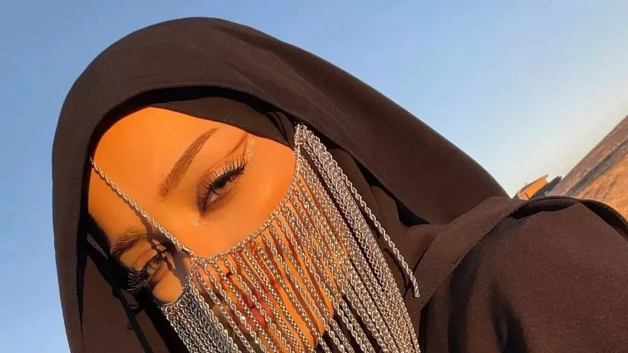 Fenomenler kara parayı nasıl aklıyorlar?