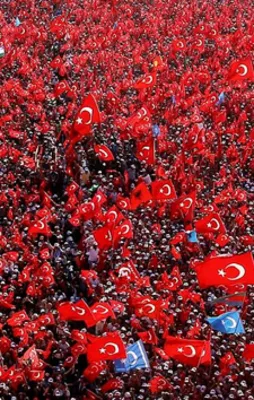 Büyüyen Türkiye'ye saldırı!