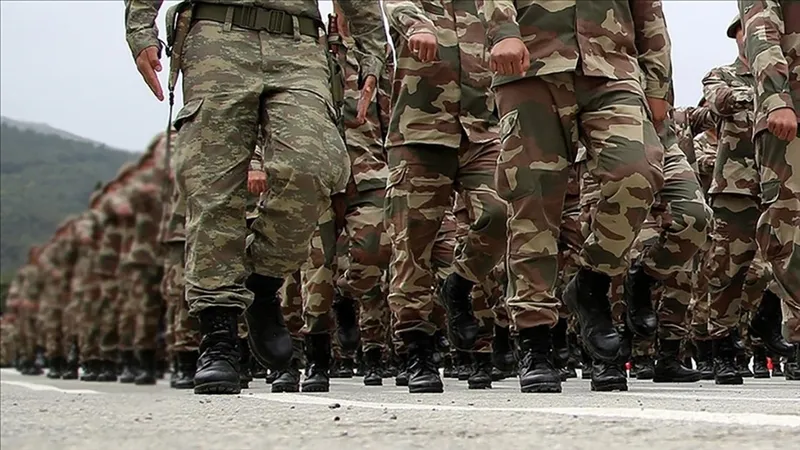 TSK personeline ilişkin kanun teklifi komisyonda kabul edildi! TV'lerde elde çubuk dilde nutuk devrine son | TSK personel atama, tazminat, sınav...-12