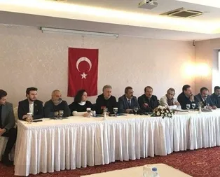 Sanatçılar Mehmetçik’e destek için sınırda