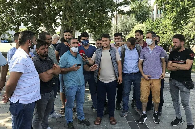 İstanbul'da nakliyeciler CHP'li İBB'nin yayalaştırma kararına tepki gösterdi