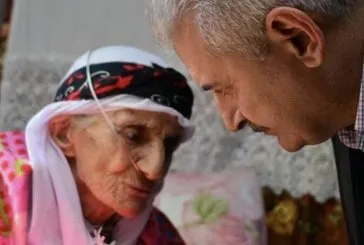 Binali Yıldırım’ın annesi toprağa verildi