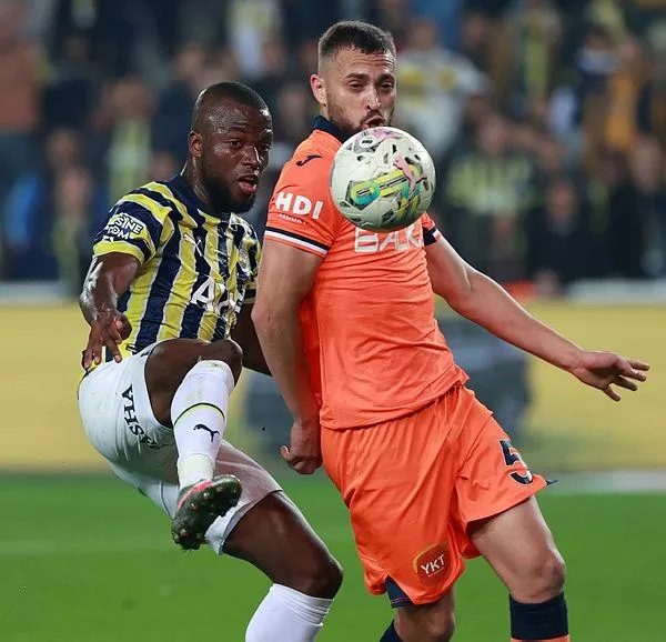 fenerbahce-evinde-basaksehiri-rossinin-muhtesem-goluyle-1-0-maglup-etmeyi-basardi-1666466266813.jpeg Fenerbahçe evinde Başakşehir'i Rossi'nin muhteşem golüyle 1-0 mağlup etmeyi başardı-2