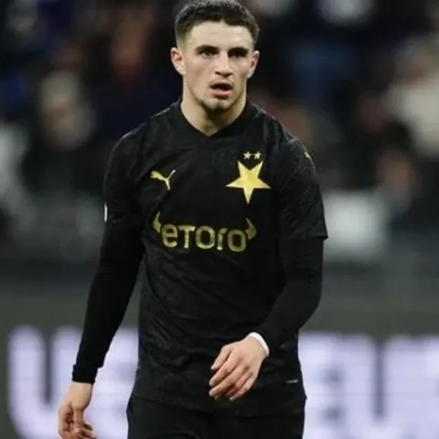 Trabzonspor’a Yunan orta saha