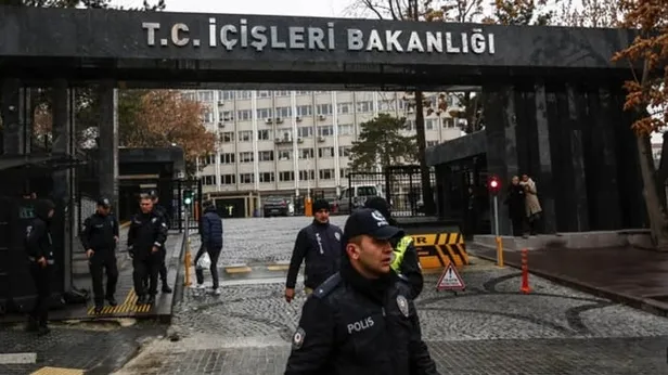 Sokağa çıkma yasağı cezası ne kadar, ne zaman kalkacak? 20 yaş altı sokağa çıkma yasağı kalktı mı?-3