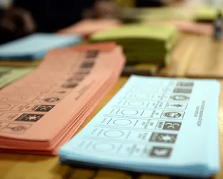 İstanbulda şüpheli oy sayısı 300 binden fazla | 35 bin geçersiz oyun CHPye yazıldığı tespit edildi