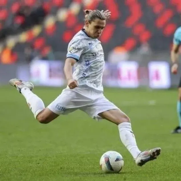 Taylan Antalyalı Kocaelispor’a