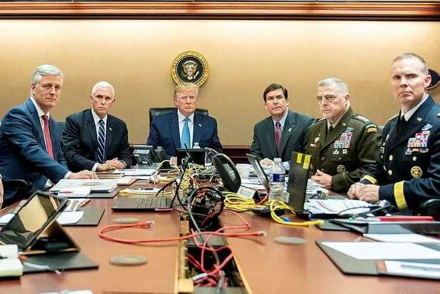 ABD DEAŞ’ın lideri El Bağdadi'yi öldürdü! YPG'li teröristi Pentagon'da ağırladı-3