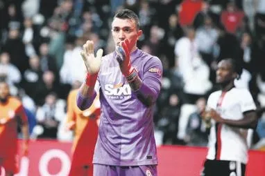 konyaspor-macinda-etkili-olamamisti-icardi-adana-demirspor-macina-ozel-idmanlarla-hazirlanacak-l-spor-haberler-1663539314226.jpeg Konyaspor maçında etkili olamamıştı! Icardi Adana Demirspor maçına özel idmanlarla hazırlanacak l Spor Haberleri...-2