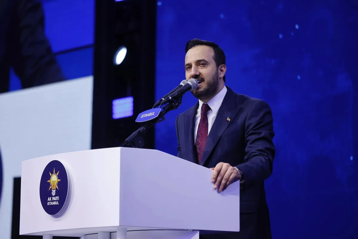 chpli-ibbnin-arac-sayisi-7-yilda-4-katina-cikti-1777405661151.jpeg CHP'li İBB’nin araç sayısı 7 yılda 4 katına çıktı!-3