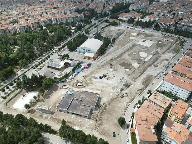 corumda-yeni-millet-bahcesinde-calismalar-hizla-ilerliyor-1692031454115.jpeg Çorum'da yeni millet bahçesinde çalışmalar hızla ilerliyor-2