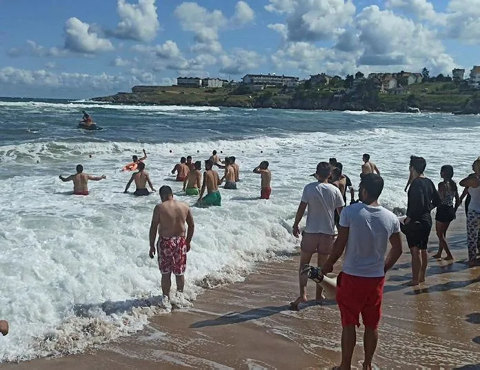 Kandıra sahillerinde denize girmek yasaklandı