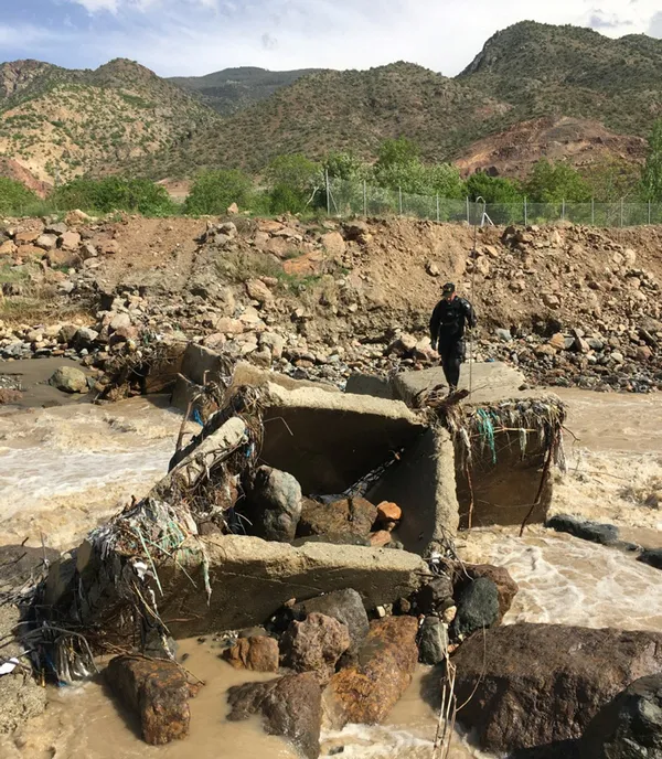 erzurumda-korkunc-kazada-arama-calismalari-6-gunde-ebe-busra-tosun-ve-anne-sevinc-bulut-oldu-baba-fevzi-bulut-1651580233788.jpg Erzurum'da korkunç kazada arama çalışmaları 6. günde! Ebe Büşra Tosun ve anne Sevinç Bulut öldü baba Fevzi Bulut kayıp-3