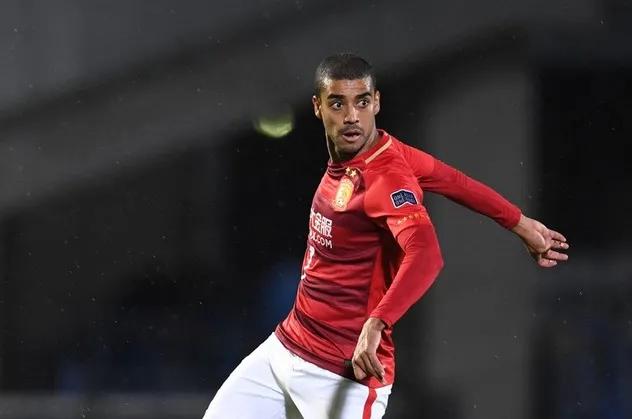 Abdurrahim Albayrak Alan Carvalho'nun Galatasaray'a transferi için Dubai'ye gitti