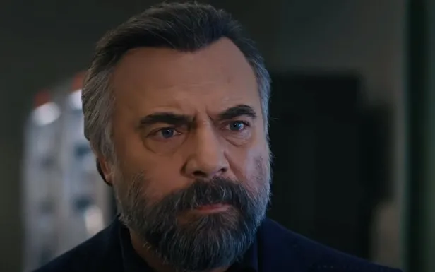 edhoda-carsi-pazar-karisiyor-hasmet-behzatin-intikami-icin-korkmazlari-tek-tek-avlayacak-1604694134756.jpg EDHO'da çarşı pazar karışıyor! Haşmet Behzat'ın intikamı için Korkmazları tek tek avlayacak-8