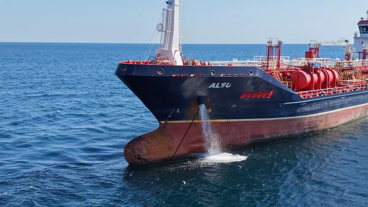 1788427292856.jpg Tuğberk İmamoğlu gemisini batıran Alsu tankerinin sicili: Tahıl koridorundan çevre felaketine-1