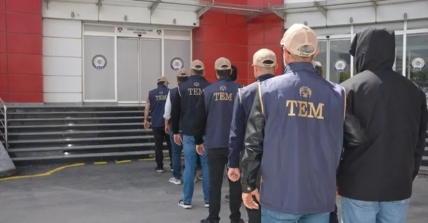 İzmir merkezli FETÖ Operasyonu: Haberleşme ağı oyuna gizlenmiş! "Emniyet imamı" dahil 9 kişi yakalandı