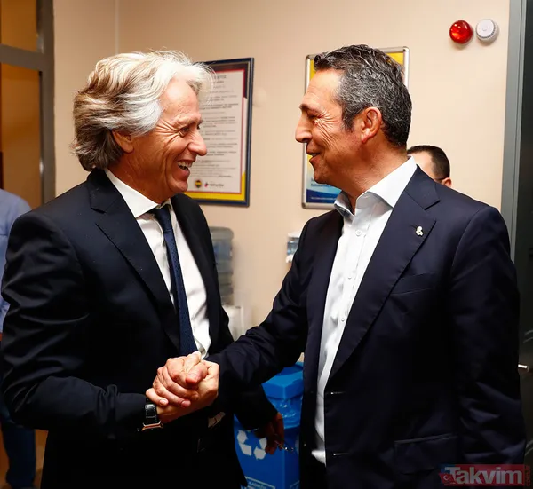 SON DAKİKA: Takvim.com.tr günler öncesinden duyurmuştu! Fenerbahçe'nin yeni teknik direktörü Jorge Jesus Ülker Stadyumu'nu gezdi - 3