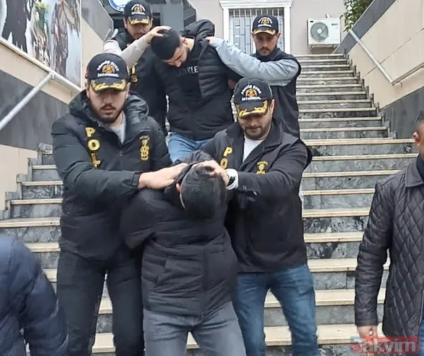 Olay, 13 Ocak Pazartesi Günü Saat 22.30 Sıralarında Meydana Geldi. Yolda Yürüyen M.A.'Nın (25) Yanına Yaklaşan 3 Şüpheli, M.A'yı Zorla Bir Araca Bindirmek...