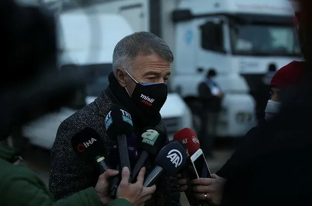 Trabzonspor Başkanı Ahmet Ağaoğlu'ndan FIFA açıklaması: "Her takımın her hocanın ciddi şekilde serzenişi var"