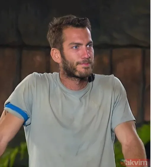 Survivor Hilmi Cem ve sevgilisi Pırıl Atasev'den aşk pozları! Havuzda bir kere daha aşık oldular! "Rönesans tablosu adeta" - 13