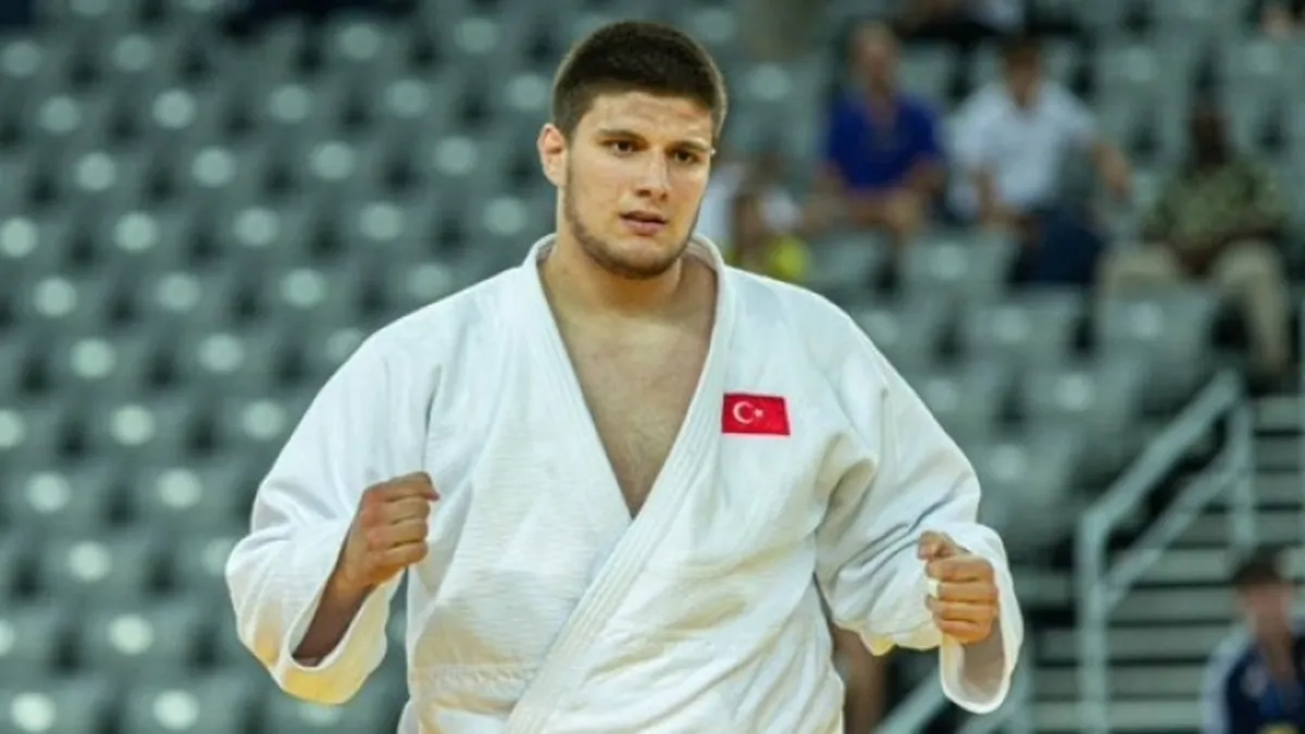 İbrahim Tataroğlu Avrupa gençler şampiyonu!
