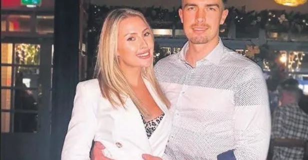 Serdar Ortaç'la 5 yıllık evliliğini 2019'da bitiren Chloe Loughnan, Andy O'Connell ile sevgili