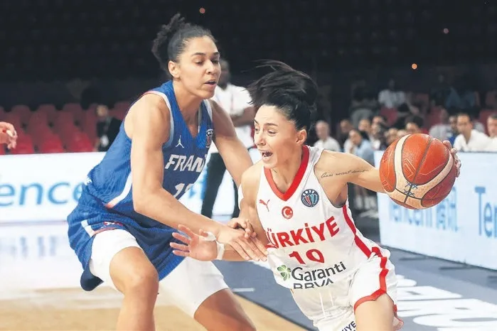 Periler son periyotta yıkıldı: Fransa’ya 71-69 mağlup olduk