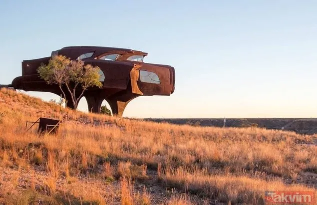Mimar Robert Bruno’nun çelikten UFO evi