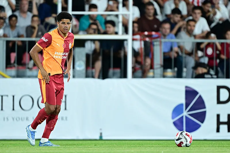 Galatasaray'da transferin tarihi belli oldu! Yıldız isim imza atıyor - 16