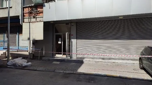 bagcilarda-buhar-kazani-bomba-gibi-patladi-o-anlar-kamerada-1659342230287.jpeg Bağcılar'da buhar kazanı bomba gibi patladı! O anlar kamerada-3