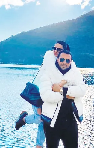 Yasak aşk itirafı sonrası tatil pozları da geldi! Berdan Mardini'den ayrılan Fatoş Yelliler Gökhan Göz'le nispet yaptı