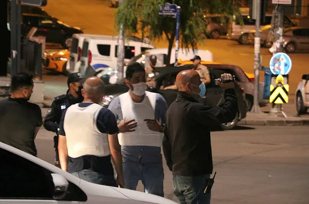 Ankara'da hareketli gece! Polis ekiplerine ateş açtı