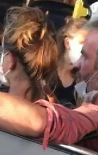 Arnavutköy'de yanındaki kadına otobüste tokat atan kişiden şoke eden savunma: Şakalaşmak için yaptım