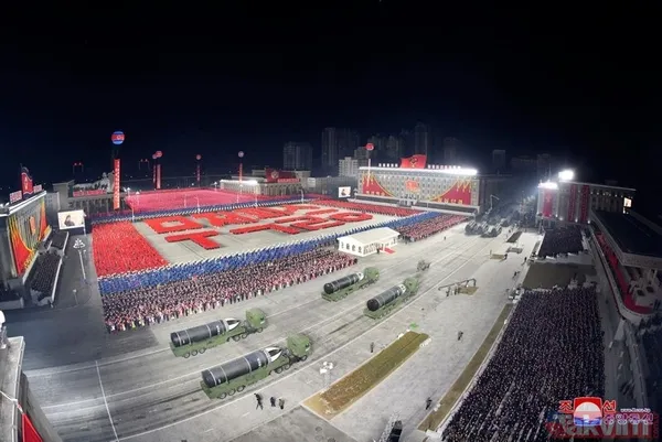 Dünyanın en güçlü silahını tanıtmıştı! Provoke eden ülkeleri tehdit etti - 48