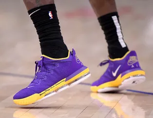 NBA'in en çok kazananı Los Angeles Lakers'ın yıldızı LeBron James oldu! Dudak uçuklatan rakam