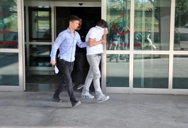 Karaman'da 'Dayı-3' operasyonu: Uyuşturucu baskınında 5 şüpheli gözaltına alındı-5