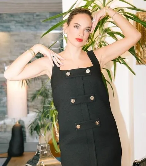 seda-bakandan-ozel-okul-fiyatlarina-sitem-sanki-cocuklar-anaokuluna-gitmiyorlar-da-tip-okuyorlar-1712099839163.jpeg Seda Bakan'dan özel okul fiyatlarına sitem: Sanki çocuklar anaokuluna gitmiyorlar da tıp okuyorlar-3