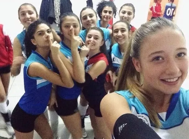 Survivor Aleyna meğer aslında bunun için gelmiş! Yapmadığı şey kalmamış bu görüntüler ağızları beş karış açık bıraktı-6
