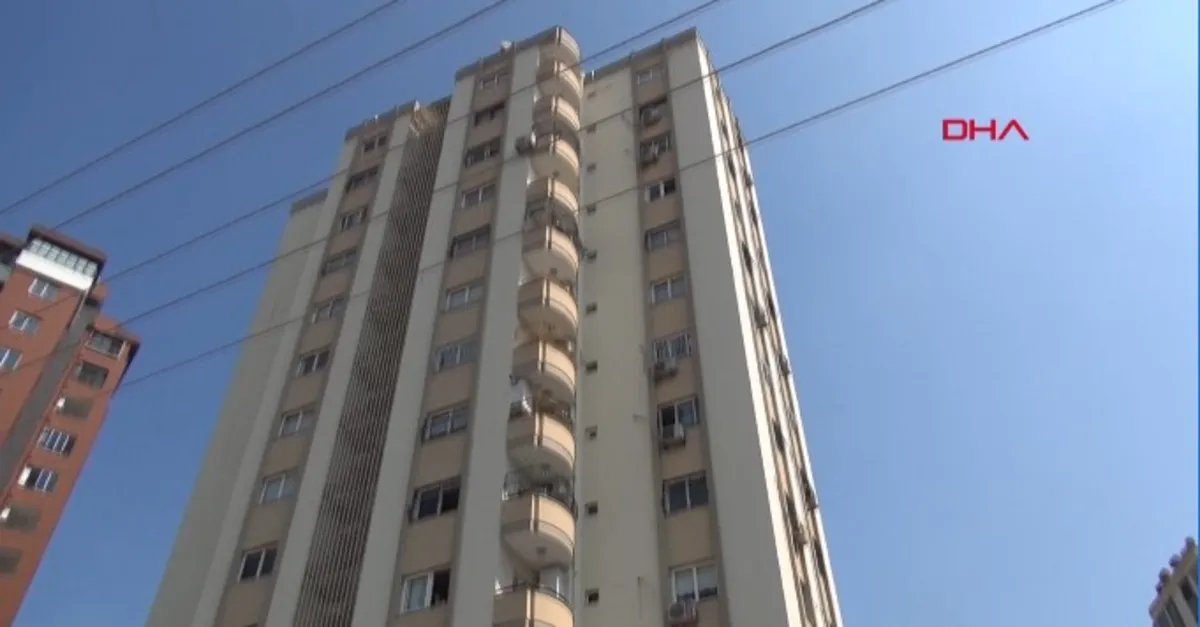 Adana'da acı olay! Cam silerken canından oldu