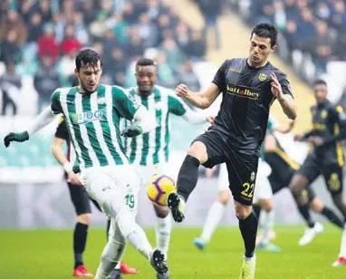 Top bize değmeden kalemizde gol gördük