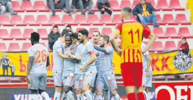 Başakşehir, Kayseri’yi ligin en dibine itti