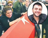51 yaşında hayatını kaybeden ünlü oyuncu Şinasi Yurtsever son yolculuğuna uğurlandı!