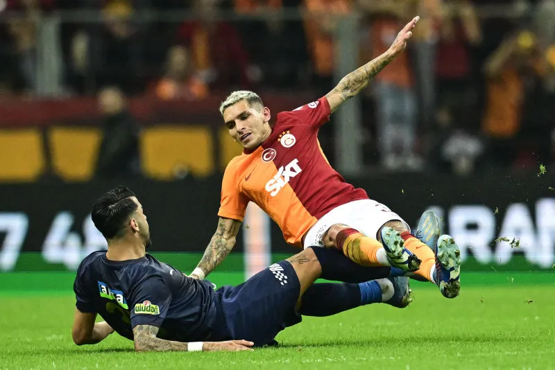 SON DAKİKA GALATASARAY HABERLERİ | Lucas Torreira'dan taraftarı üzecek açıklama! - 12