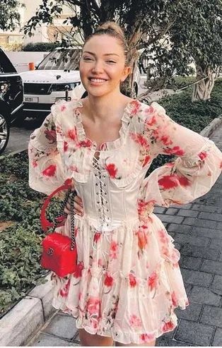 Önce Kylie sonra Danla