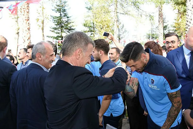 Trabzonspor Başkanı Ahmet Ağaoğlu ve Jose Sosa açıklamalarda bulundu: Geldiğimiz nokta bazılarını rahatsız etmiştir-3