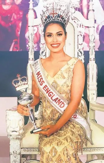 Asıl mesleği doktorluk olan güzellik kraliçesi Bhasha Mukherjee hastanede göreve başladı-1