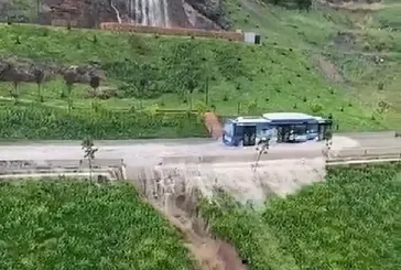 Ankara dehşeti yaşamaya devam ediyor! Bariyer yıkıldı